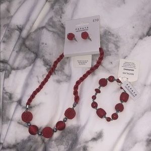 Beautiful necklace with matching bracelet